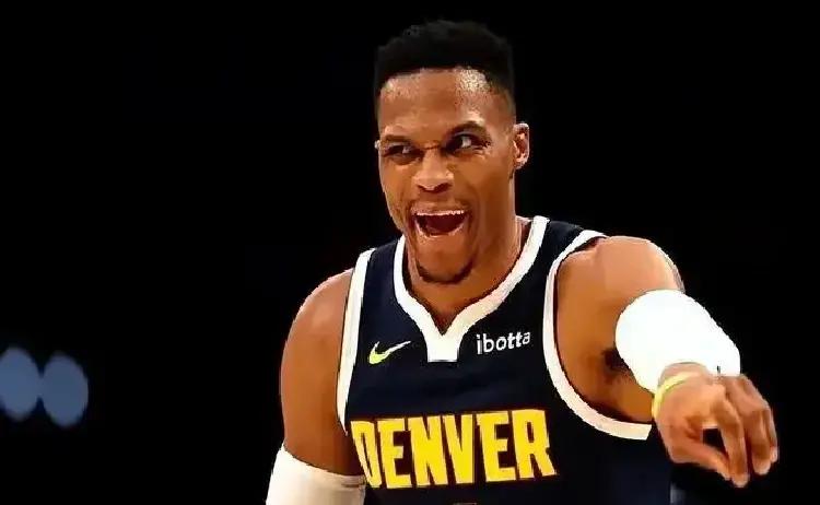 土耳其男篮强势雄鹿，威斯布鲁克关键制胜的简单介绍