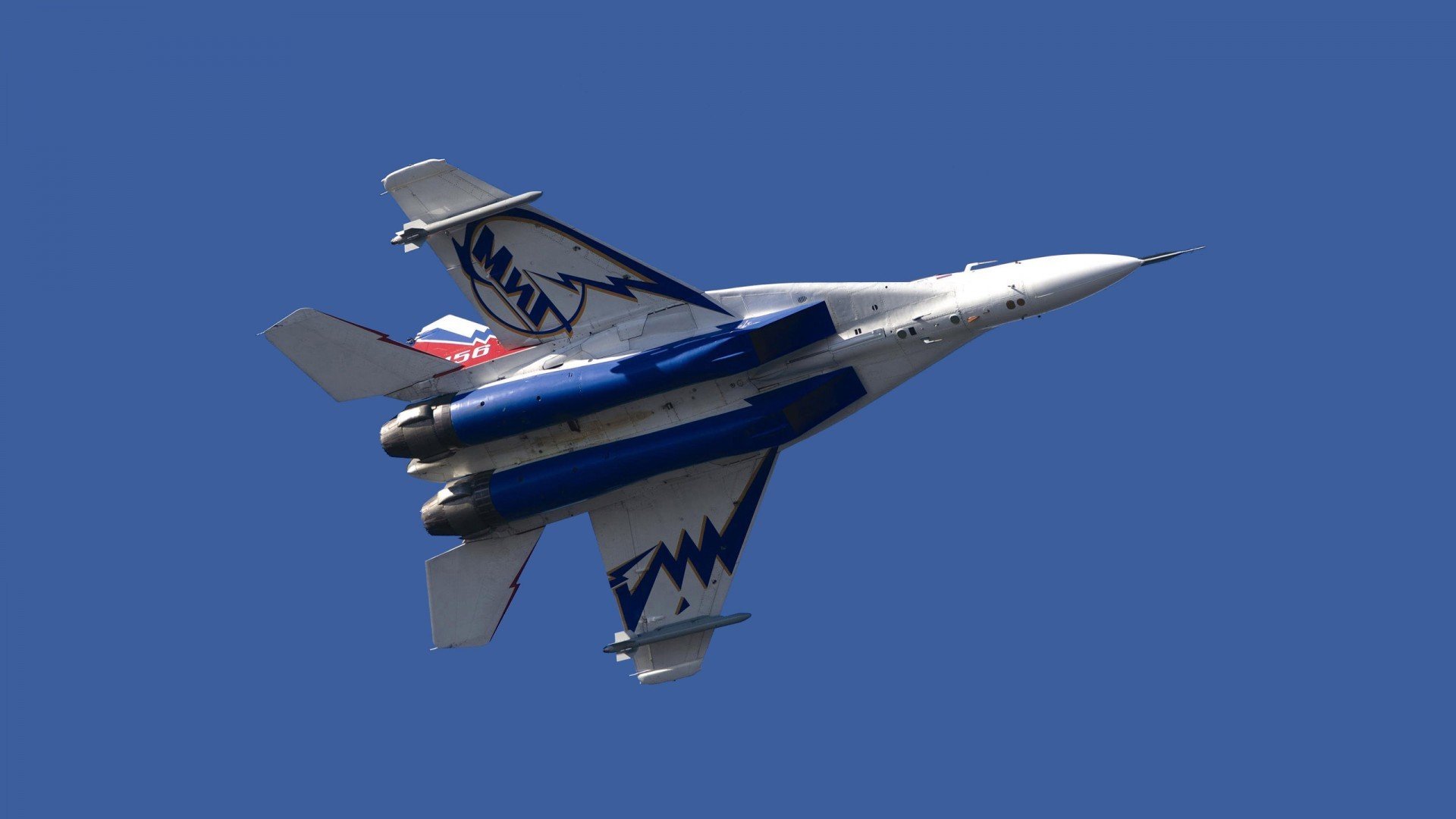 冷门风暴！友谊赛惊现历史性时刻—安哥拉决胜局绝杀多特蒙德，金玟哉关键战显杀手本色