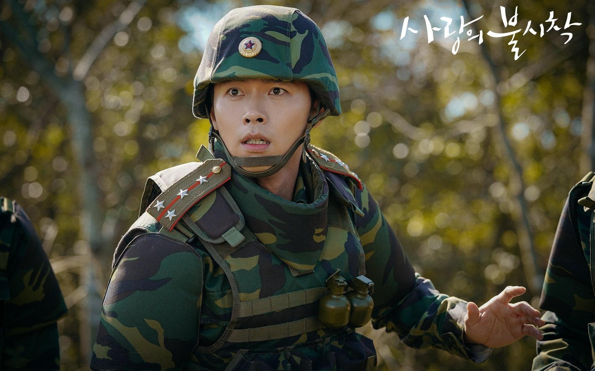 两种征服，当波斯铁骑的史诗在绿茵场重现，美加墨的王子正用足球续写列王纪