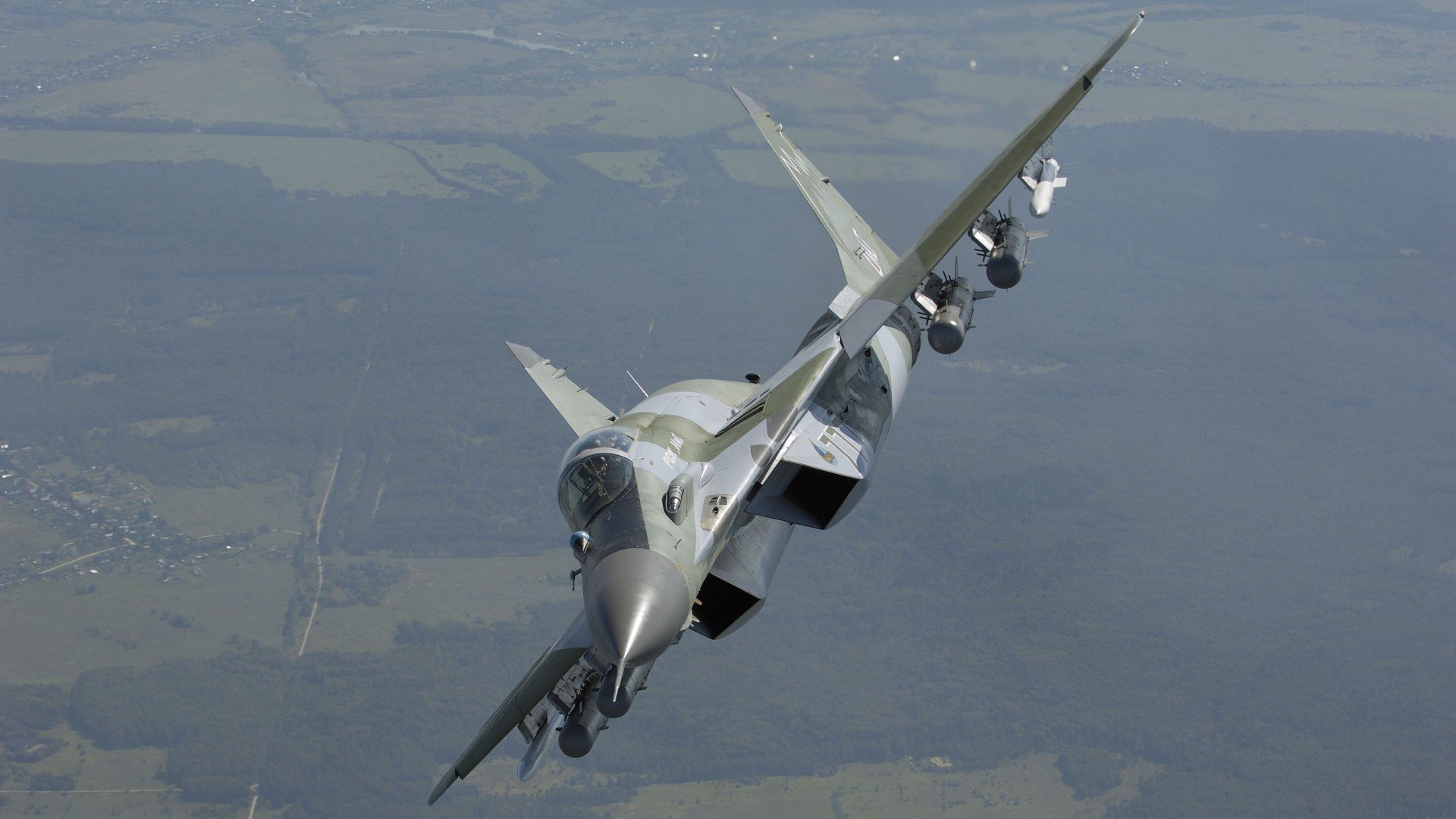 黄色潜水艇与北欧海盗,一场时空交错的绿茵对决