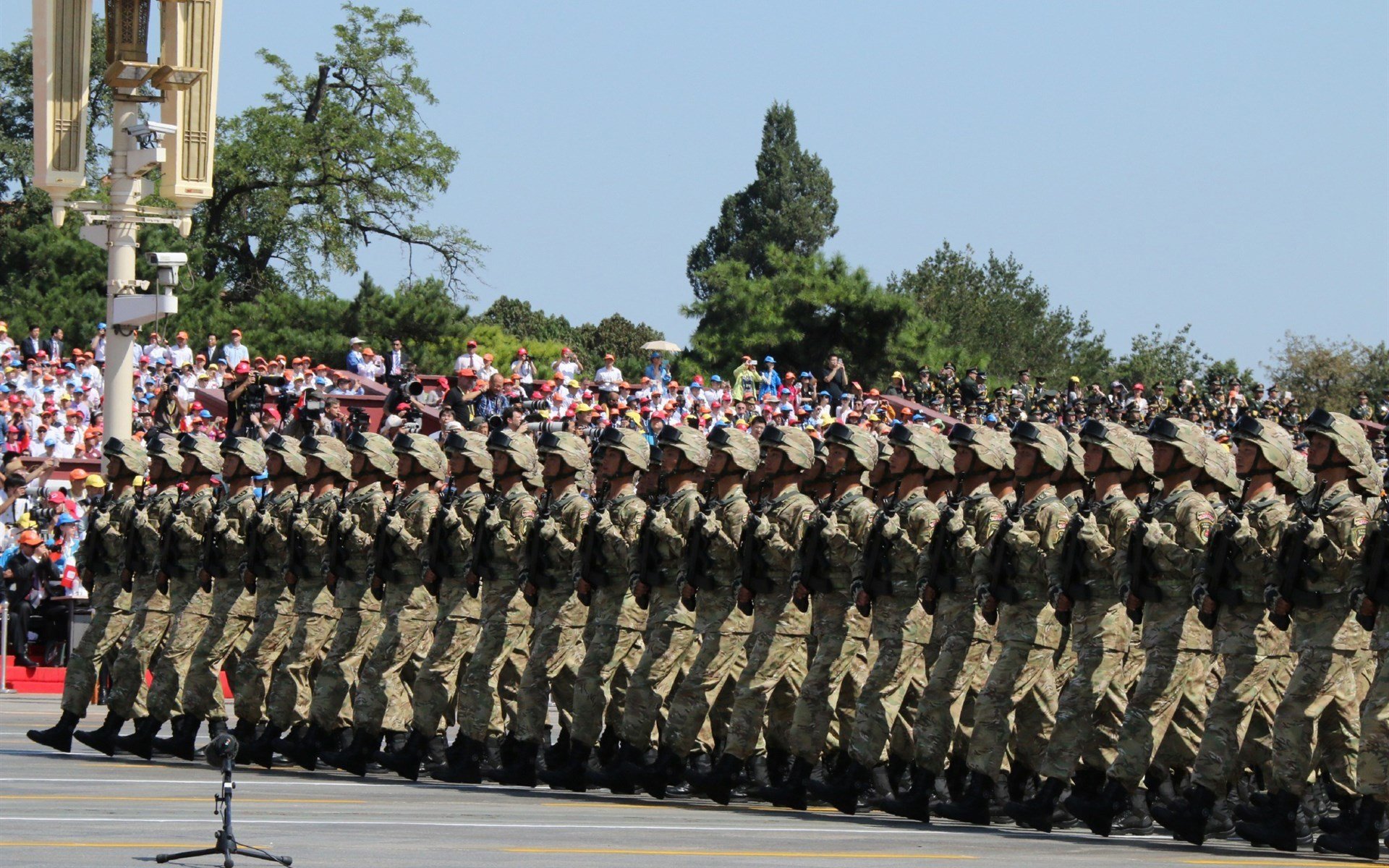 佩德里独舞维拉里尔，一记神传刺破蓝军迷雾