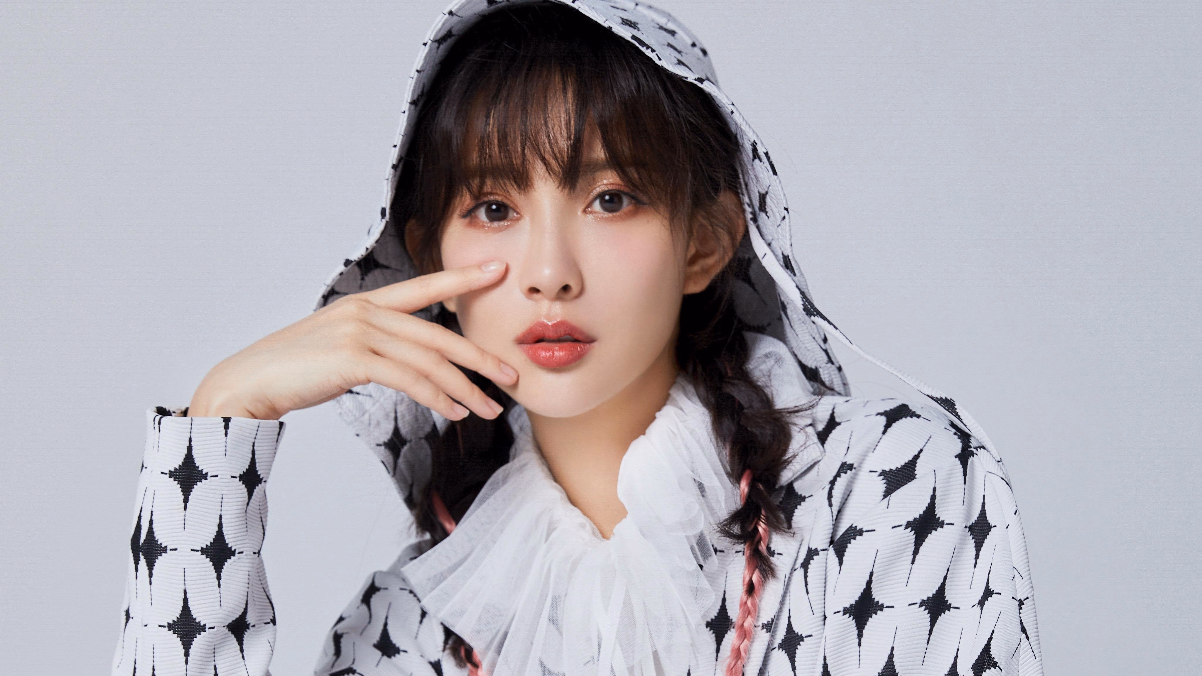 当灰熊的利爪握住欧冠奖杯，一场跨越次元的体育狂想